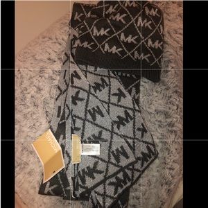 Michael Kors scarf and hat set NEW